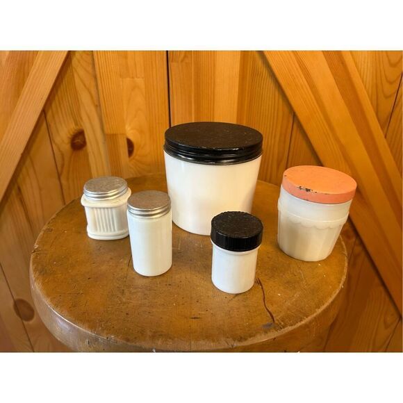 VINTAGE MILK GLASS JAR LOT OF 5 (8262) - Picture 4 of 7